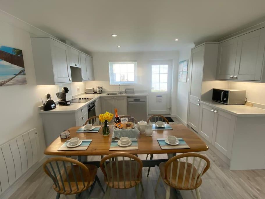 Surf'S Up! Perfect Base For Holidays Or Work In Cornwall St Columb Major Extérieur photo